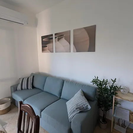Calabriamore Apartment *